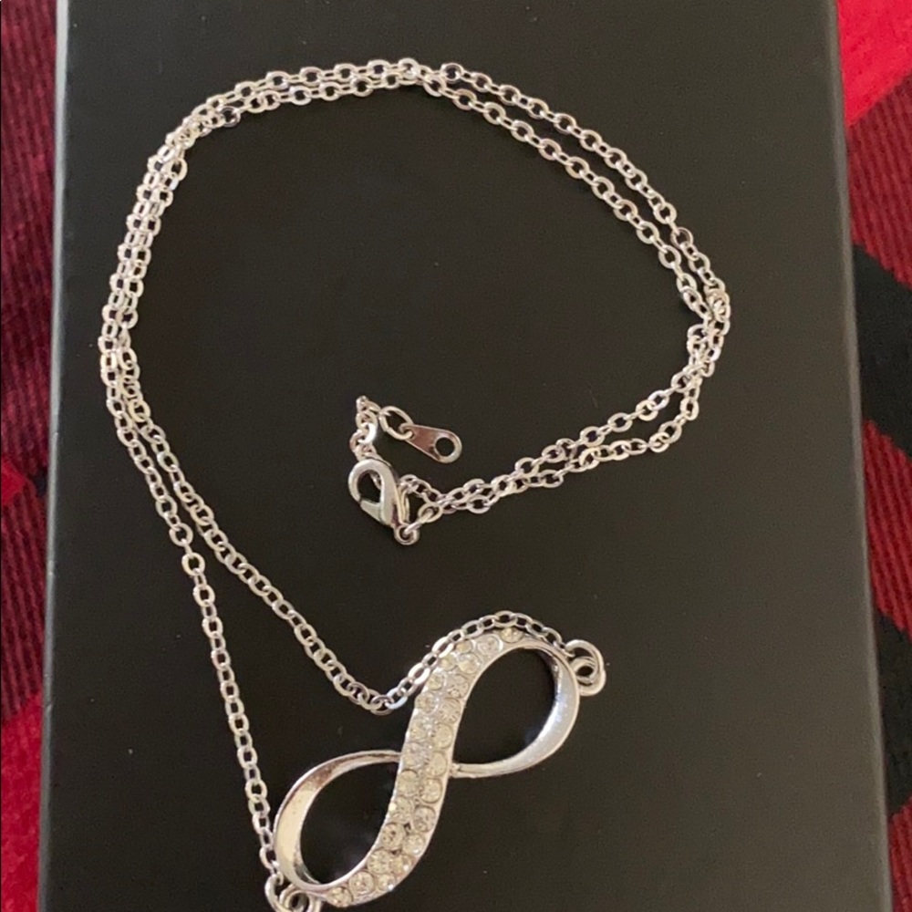 Silver infinity pendant